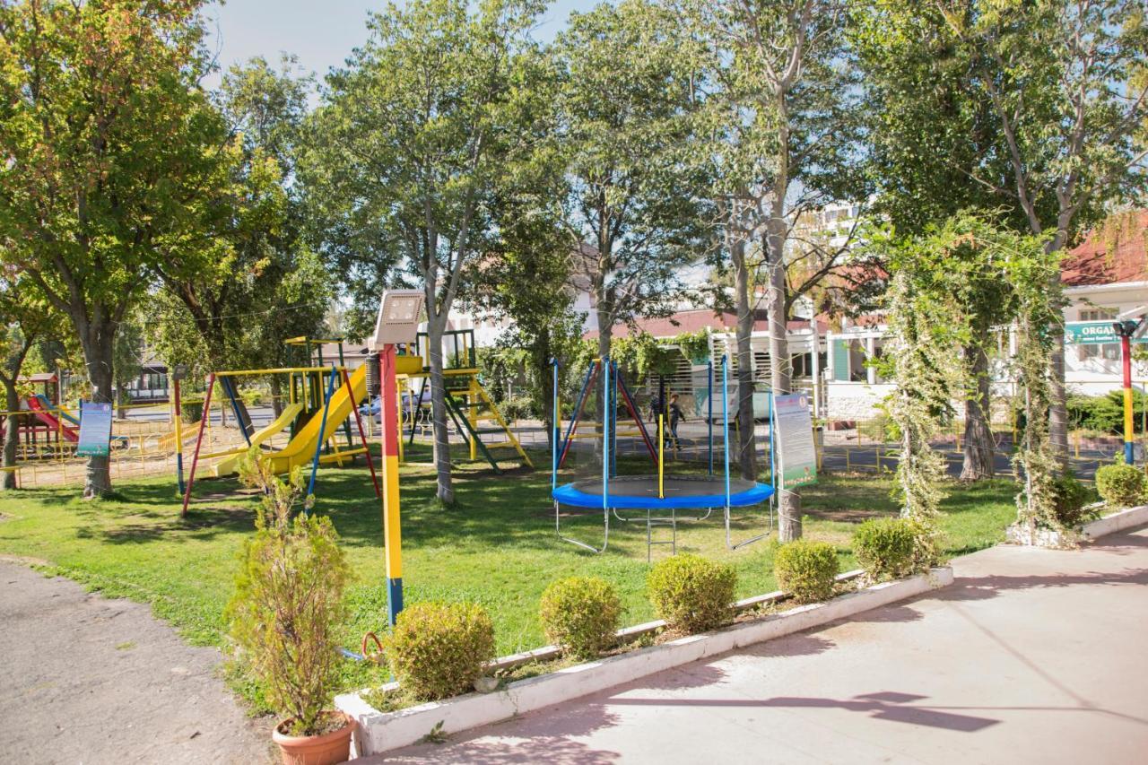 Hotel Merty Constanţa Exterior foto